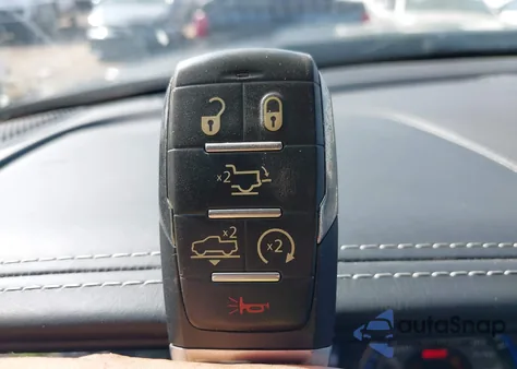 2021 Ram 1500 Limited 4X4 5'7 Box from USA, damaged, VIN 1C6SRFHT9MN655337